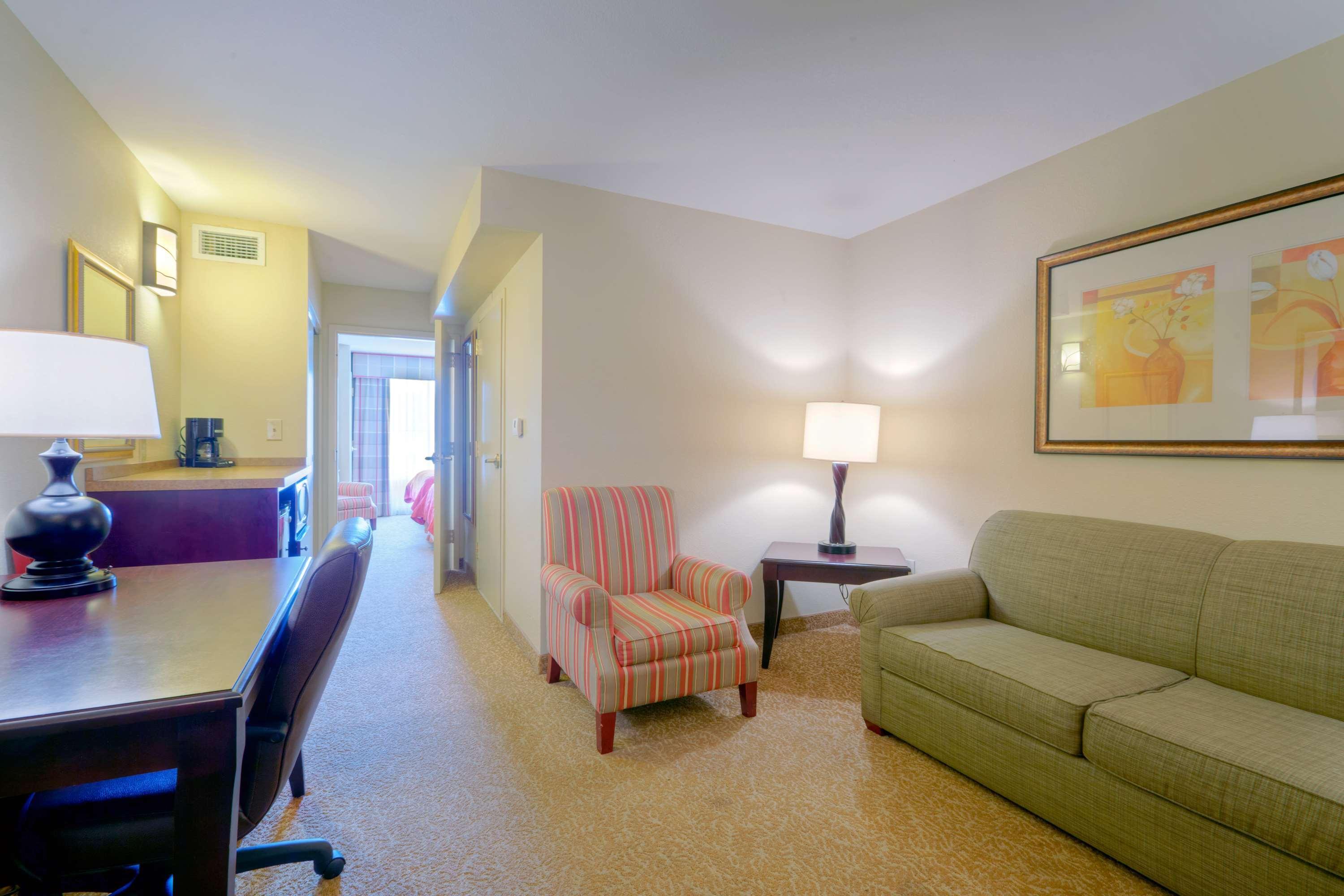 Country & By Radisson, Petersburg, Va 3* Petersburg